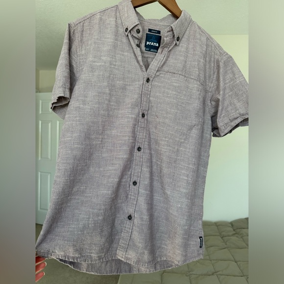 Men’s Prana Button-Down Shirt; Slim Fit - Picture 1 of 2